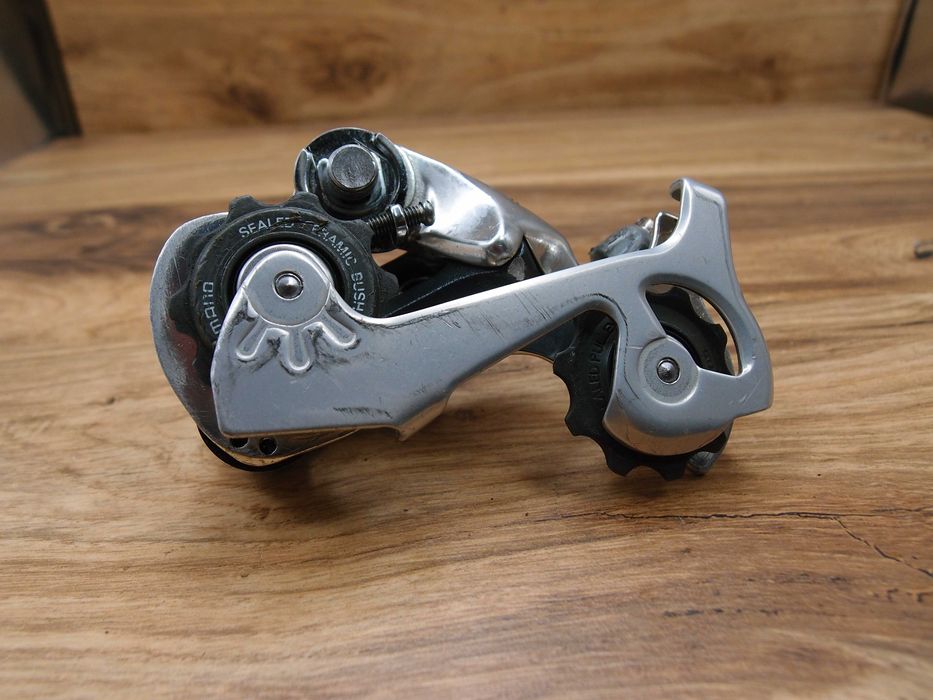 tylna przerzutka Shimano Deore XT RD-M739 średni wózek 8 rzędów retro