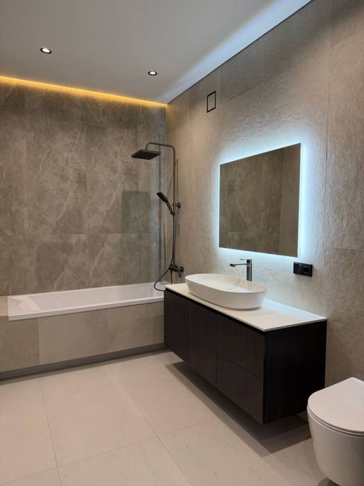 Котедж з ремонтом у КМ JAGUAR, Щасливе