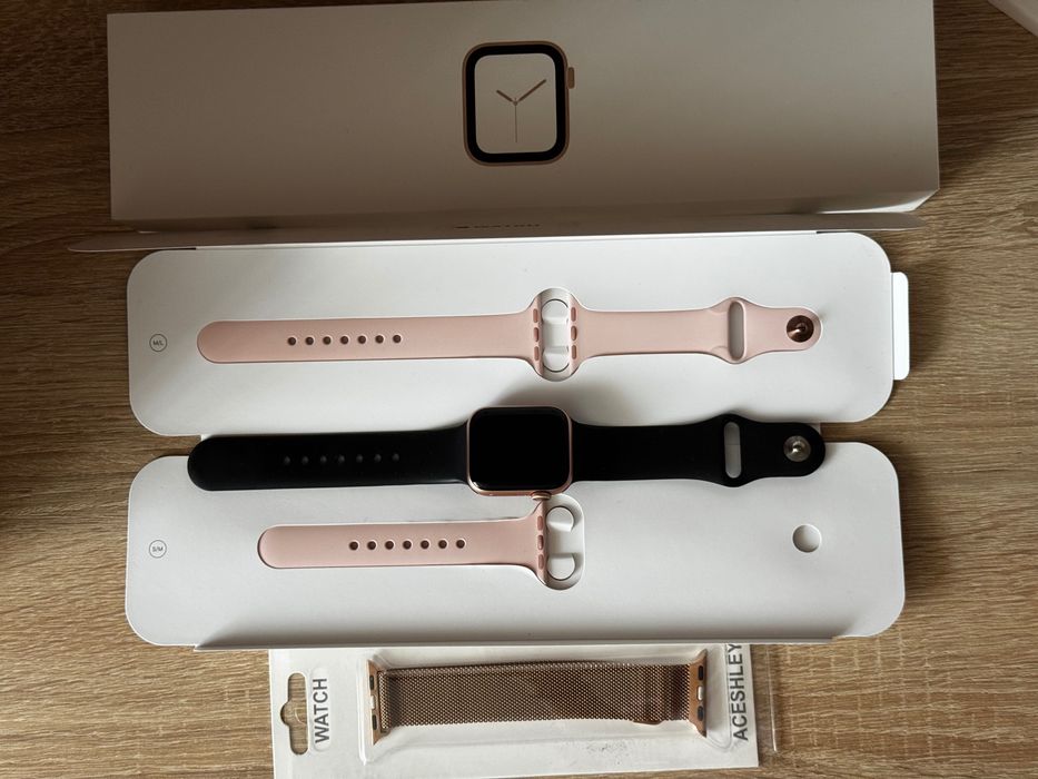 Apple Watch Series 4, 40mm