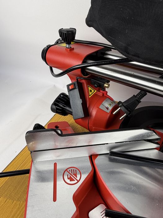 Торцювальна пила з протяжкою Einhell TC-SM 254