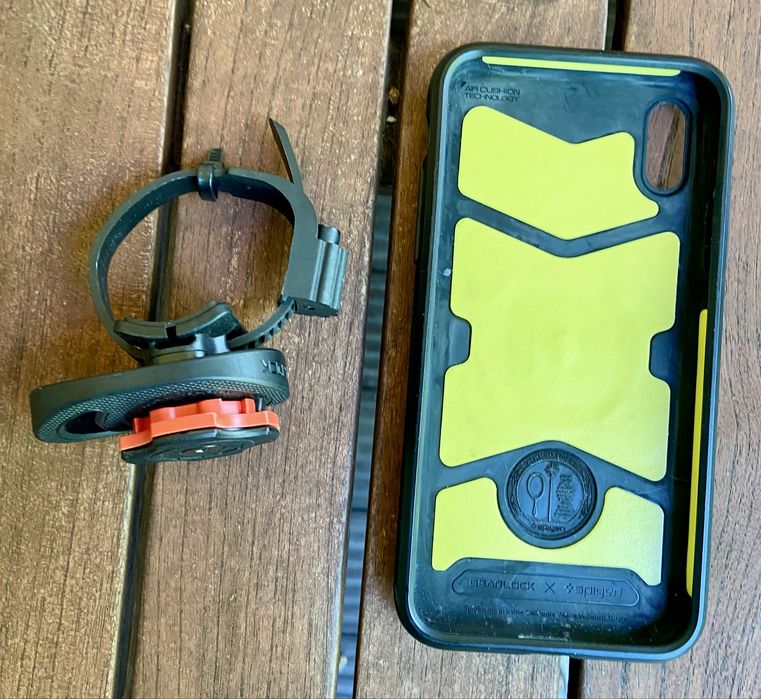 Uchwyt rowerowy Spigen Gearlock Bike Mount MS100+etui system IphoneXS