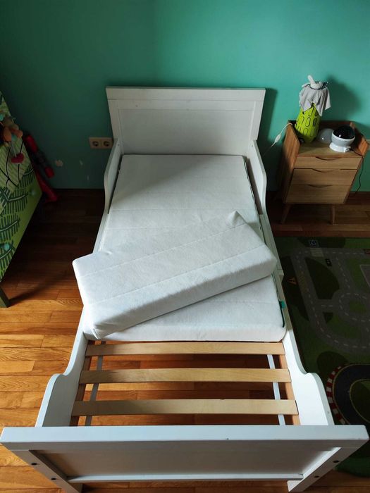 Cama de criança ajustável
