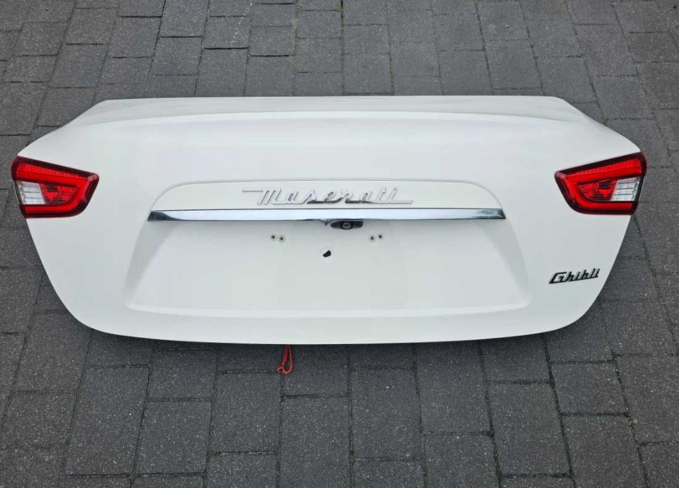 Maserati Ghibli Кришка багажника