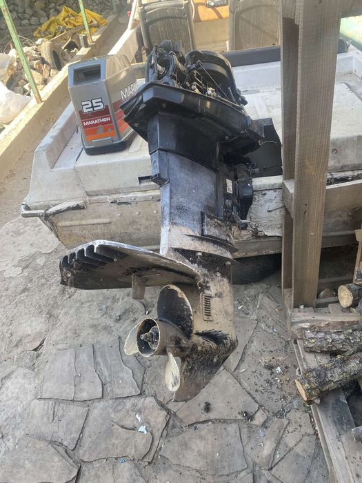 Продам лодочный мотор mariner 25 2т