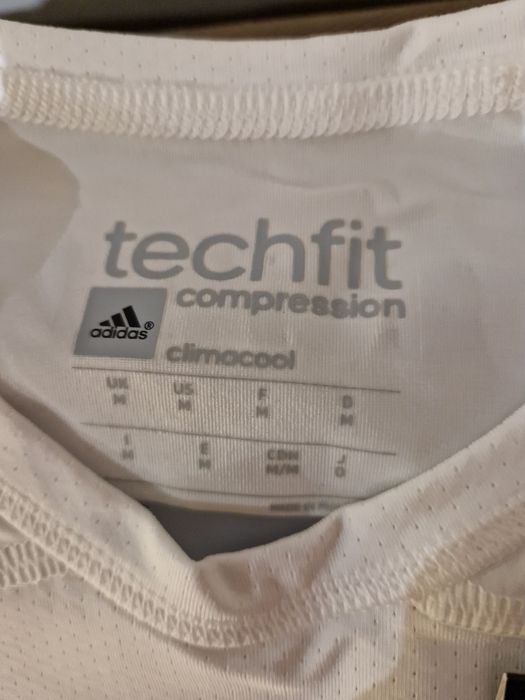 たまる Компресионная футболка D82732 Термоштаны Adidas S95705