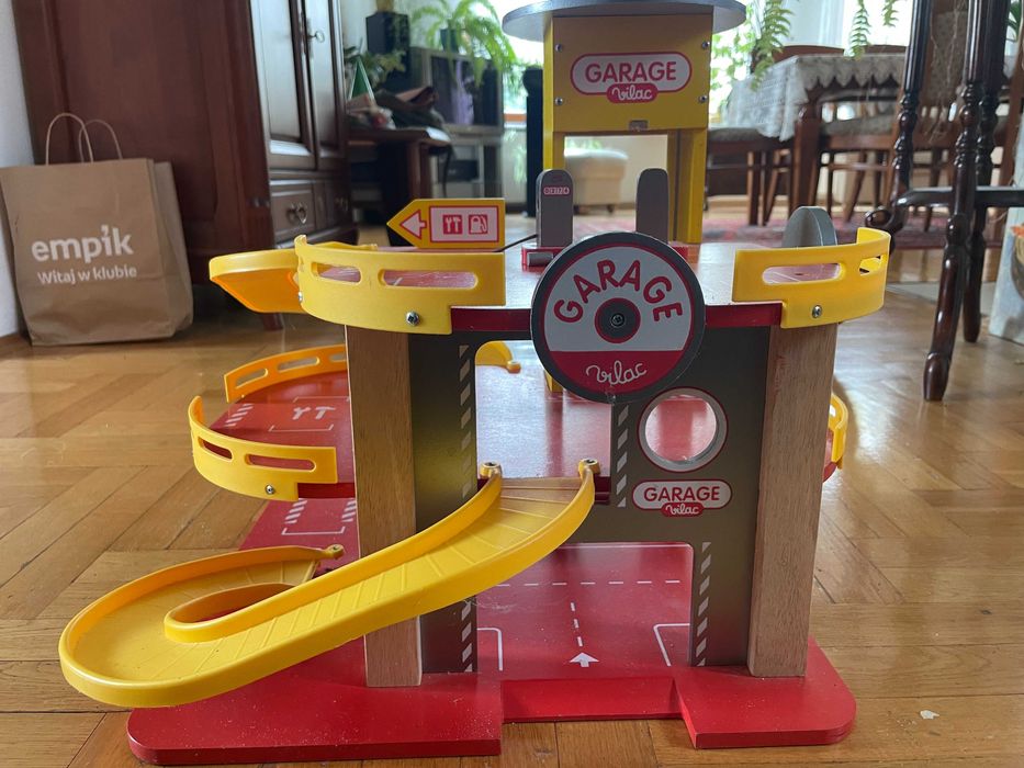 Vilac Drewniany garaż / Parking wielopoziomowy dla dzieci