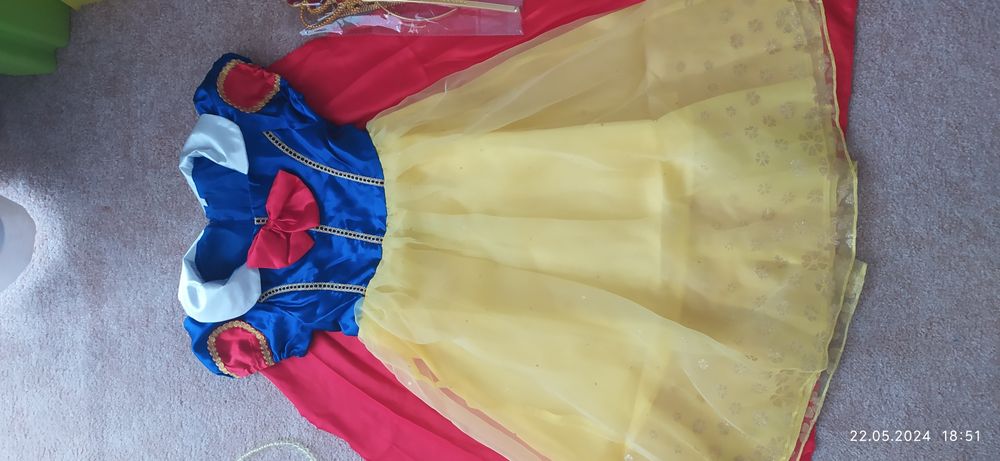 Śnieżka, królewna śnieżka, śpiąca królewna, kostium księżniczki