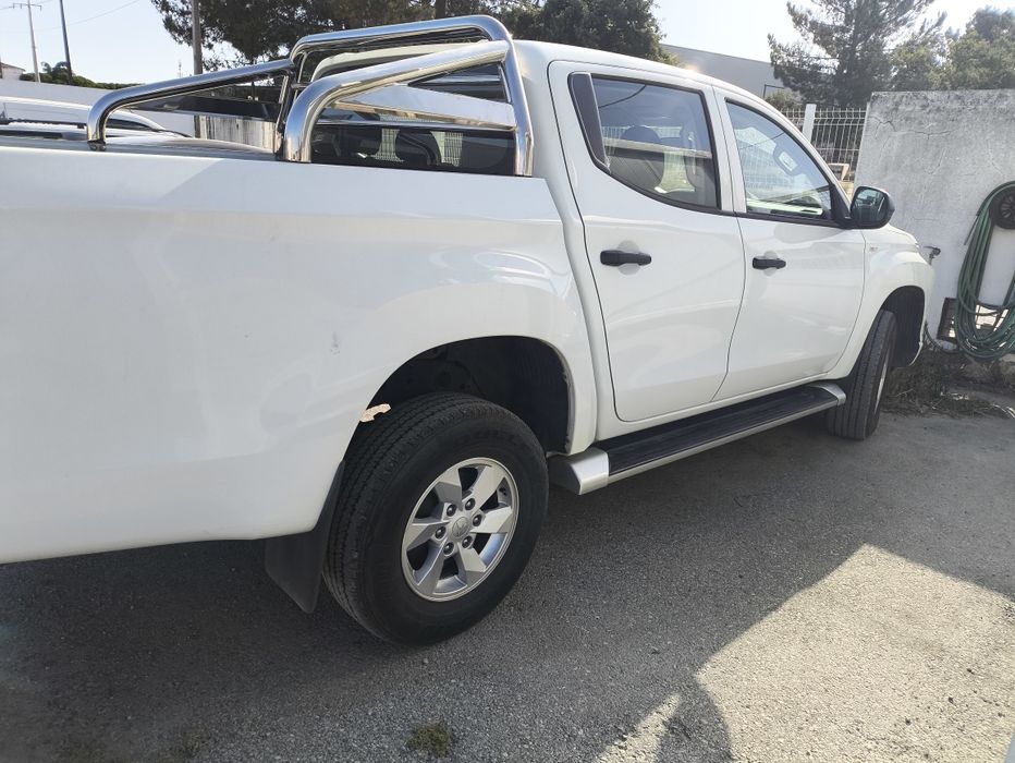 Mitsubishi L200 Strakar 4x2