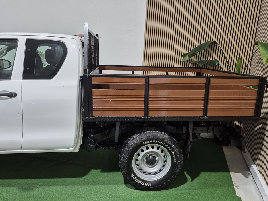 Toyota Hilux 2.4D-4D - 3 LUG. | GARANTIA | NACIONAL - 150.000KM