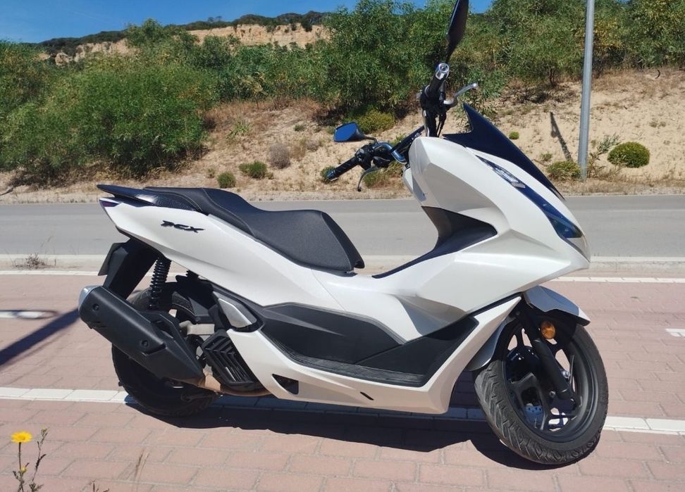 Honda PCX 125 ano 2023