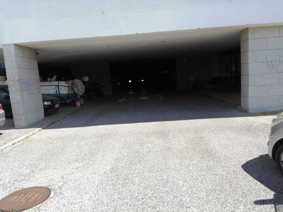 Estacionamento Estação Monte Abrão