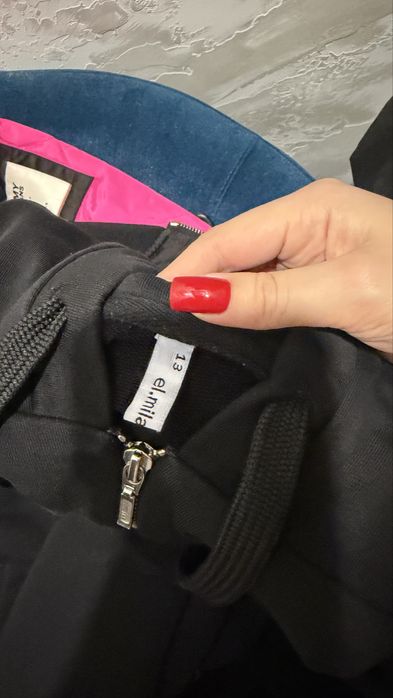 Кофта чорна, el milas