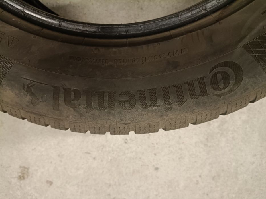 Opony Zimowe Continental. 225/65 R17. Cena za komplet.