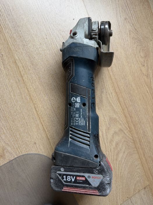 Rebarbadora Bosch Professional GWS 18V-LI + Bateria 4.0Ah