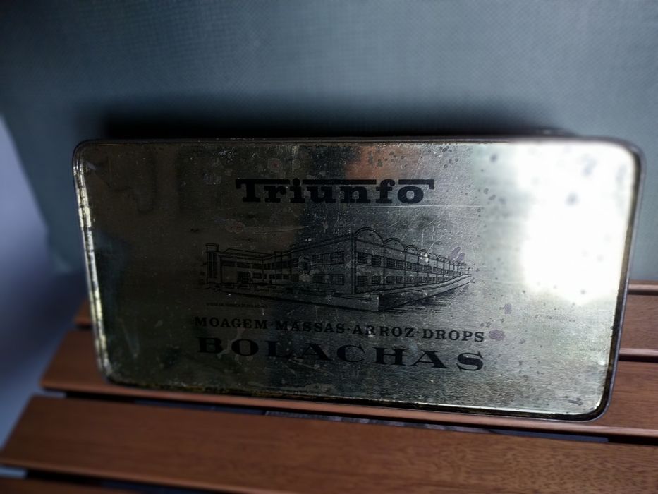 Caixa / Lata de Bolachas  "Triunfo", Vintage
