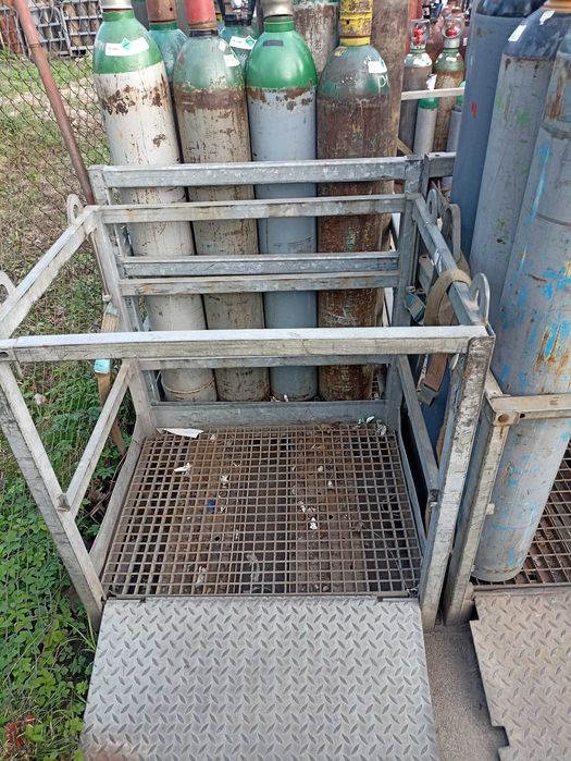 Paleta metalowa Kosz na 12 butli technicznych Ocynk Gorlice