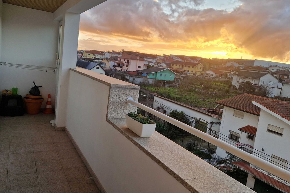 T3 Com Garagem para 2 carros e Arrecadação