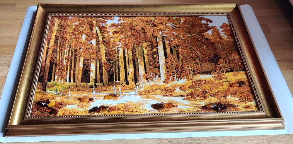 Картина на подарунок з бурштину - Лісовий паркан