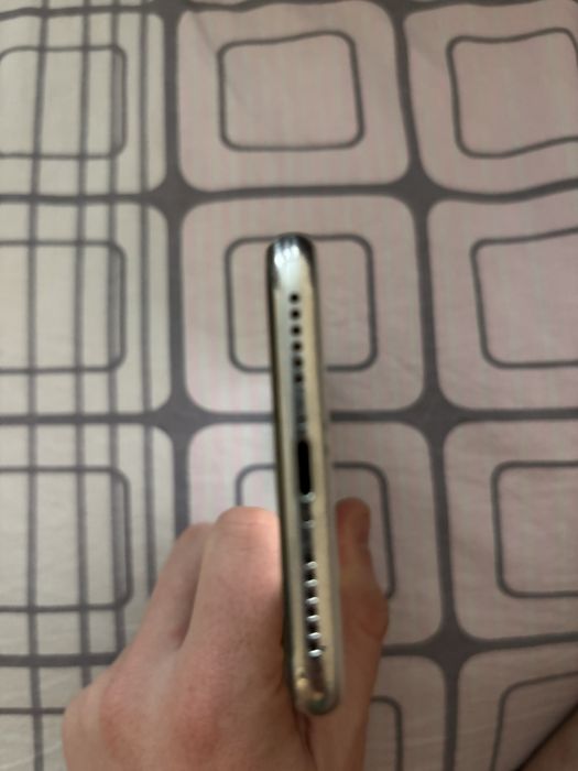 iPhone X без коробки