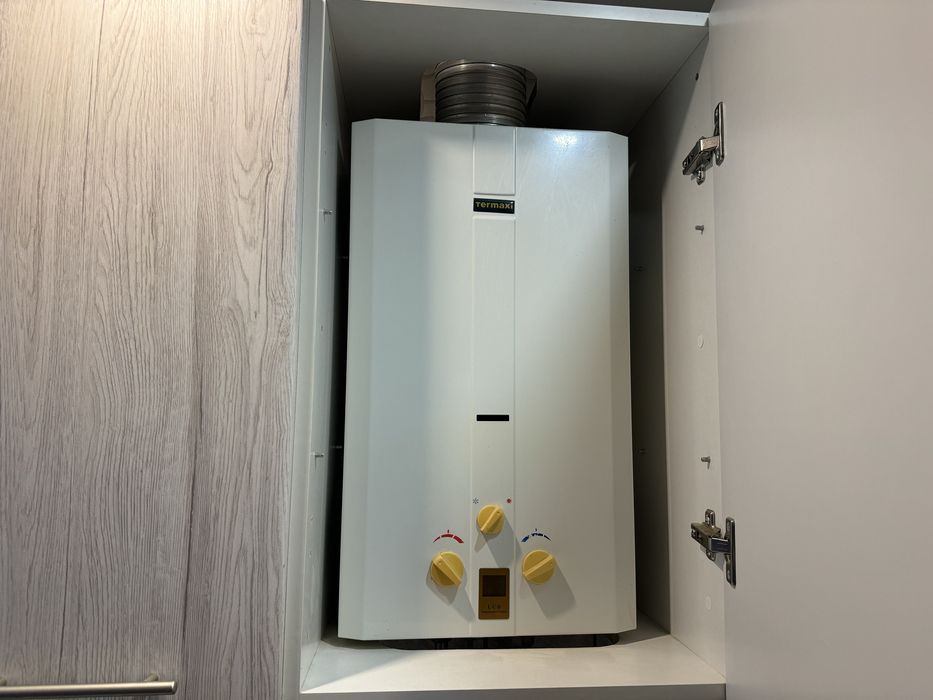 Продаж трикімнатної квартири з ремонтом по вул. Г. Матуляка, пр. Миру