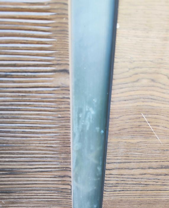 Дверь массивная дуб со стеклянной вставкой ручкой и замком