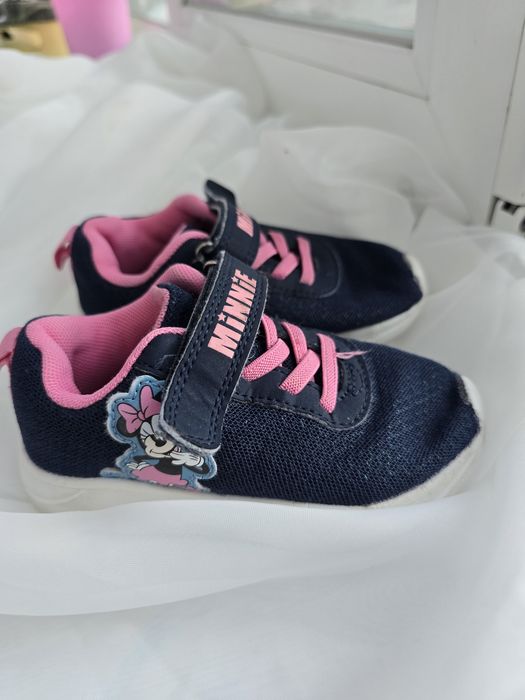 Кросівки легенькі для дівчинки