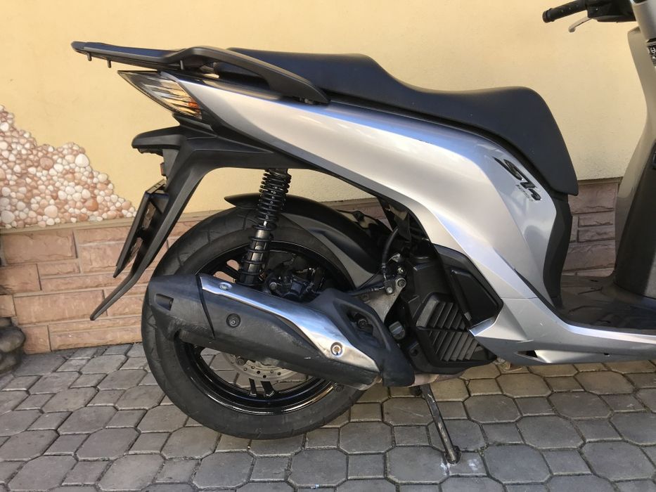 з документами HONDA SH 125 рік 2017    ne sh 150 sh300 sh350