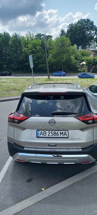 Nissan ROGUE Platinum