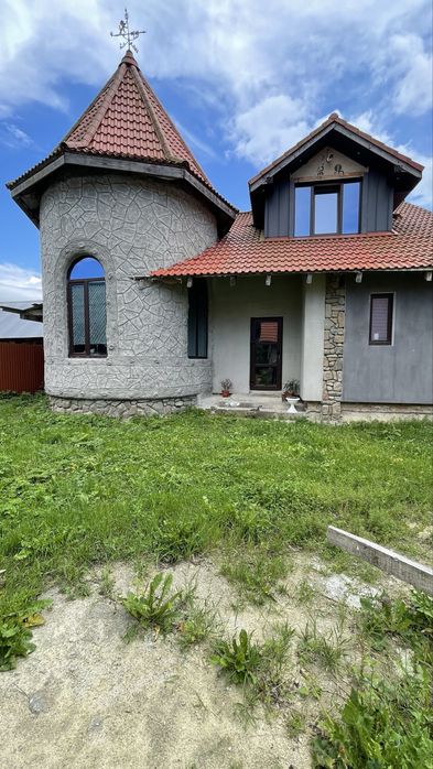 Продаж будинку .Басейн.Сауна.Річка.0