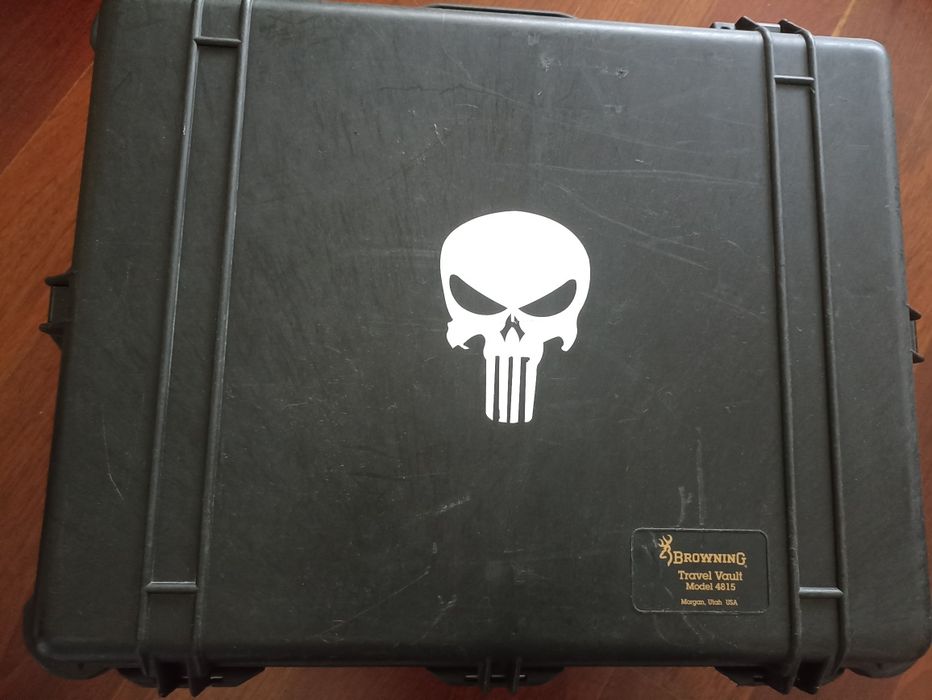 Mala Pelican Browning Travel Vault