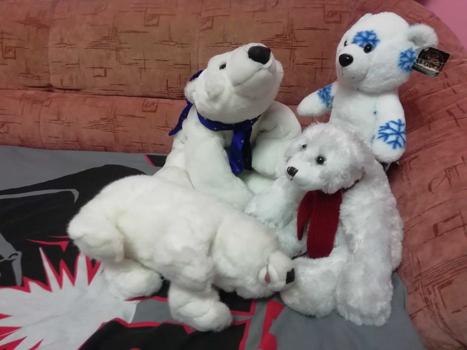 Плюшевий Білий Ведмедик