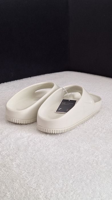 Тапки W Nike Calm Flip Flop,  FD4115 003 US7 EU38  24cm