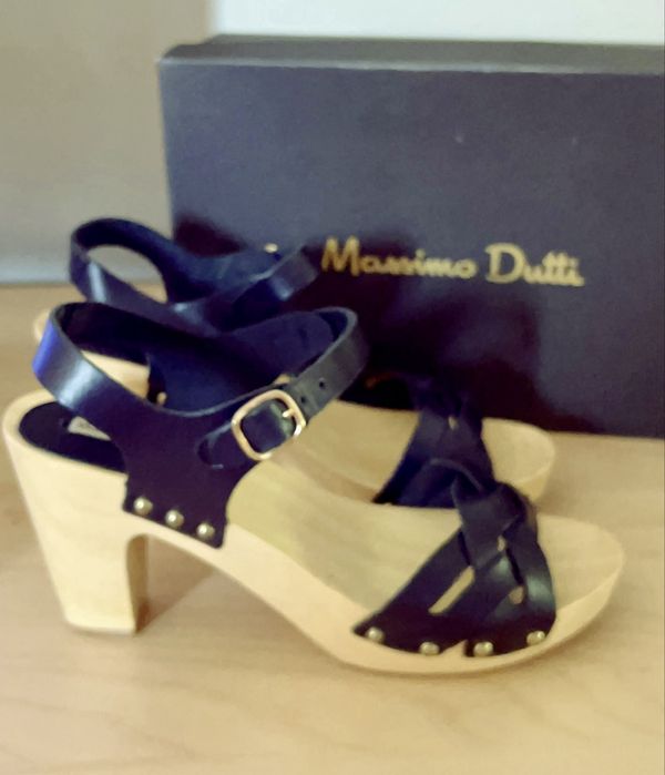 Sandálias Massimo Dutti