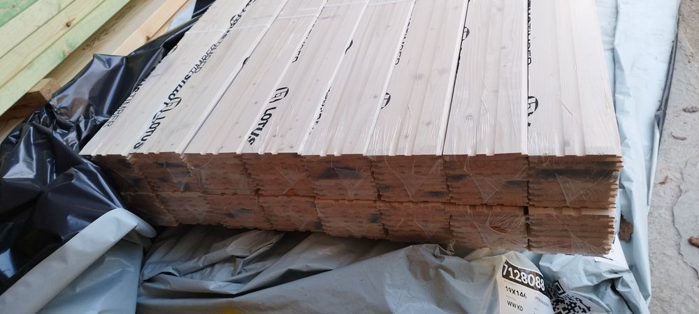 Deska elewacyjna 19x146 Faza świerk Skanydanwski pióro-wpust podbitka