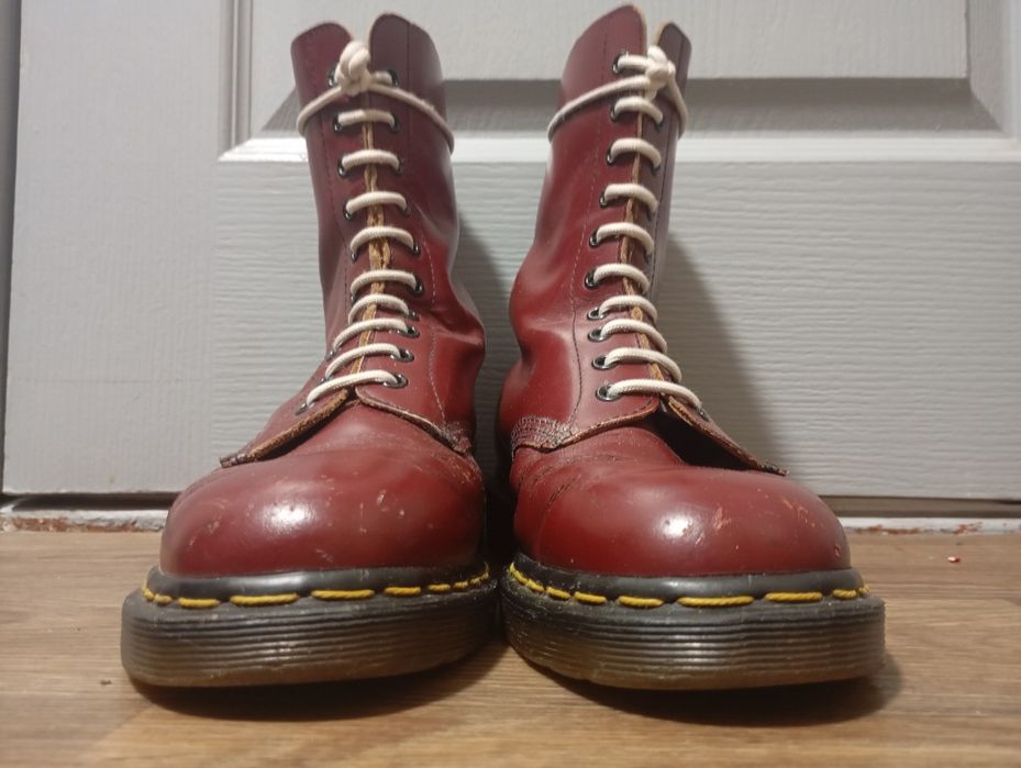 Dr. Martens 1490 cherry red  made in England
