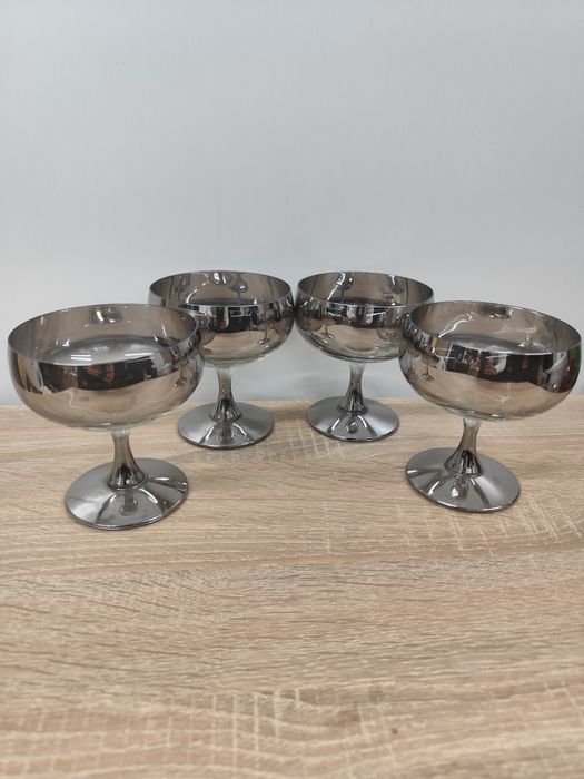 Kieliszki do szampana lustrzane dymione srebrem Vintage 4 sztuki