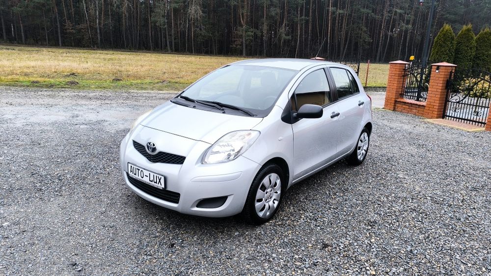 //Toyota Yaris 1,0B 2009r bez grama korozji 178tyś km z Niemiec///