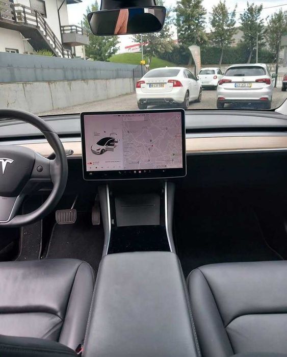 Tesla Model 3 Long-Range Dual Motor AWD