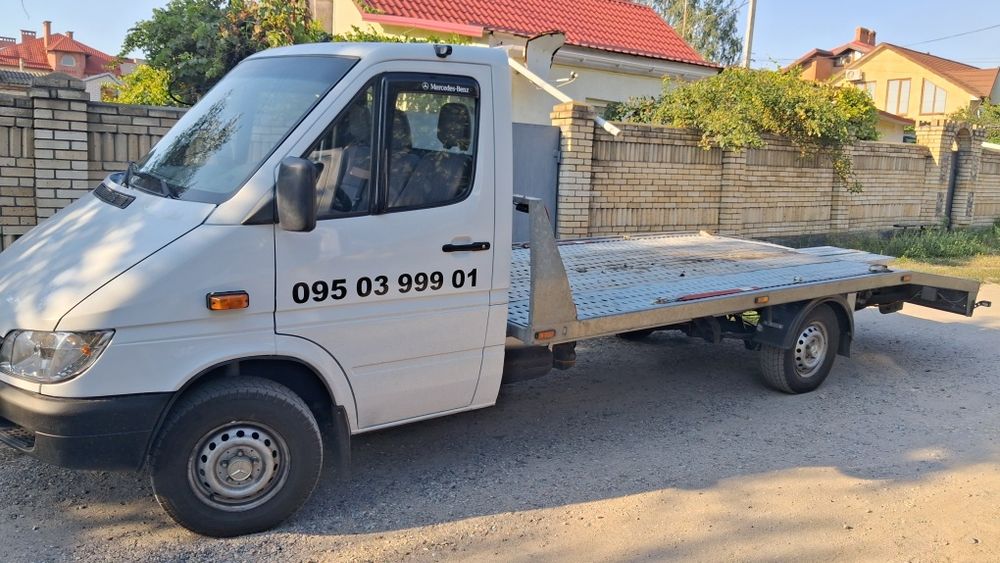 Продам евакуатор mersedes sprinter