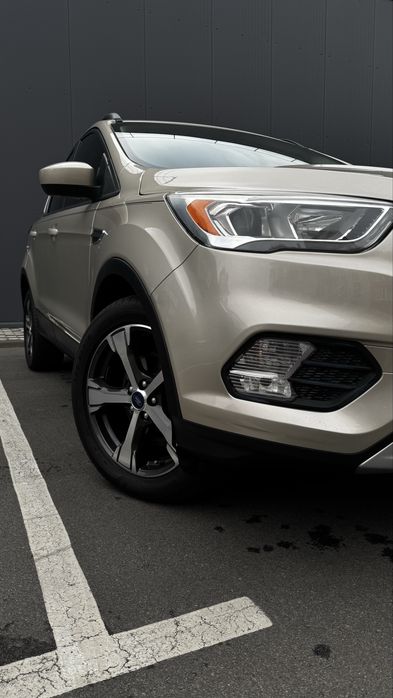 Ford Escape Titanium 2018 • EcoBoost • 96 тис. км • максимальна комплектація!