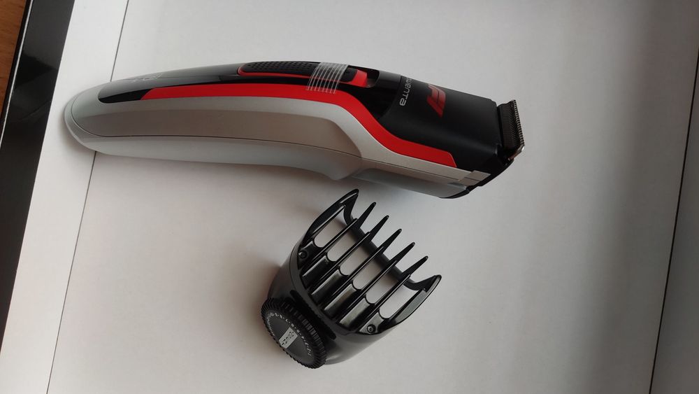 Máquina cortar Cabelo e Barba-Rowenta-NOVA SEM 1 ÚNICA UTILIZAÇÃO