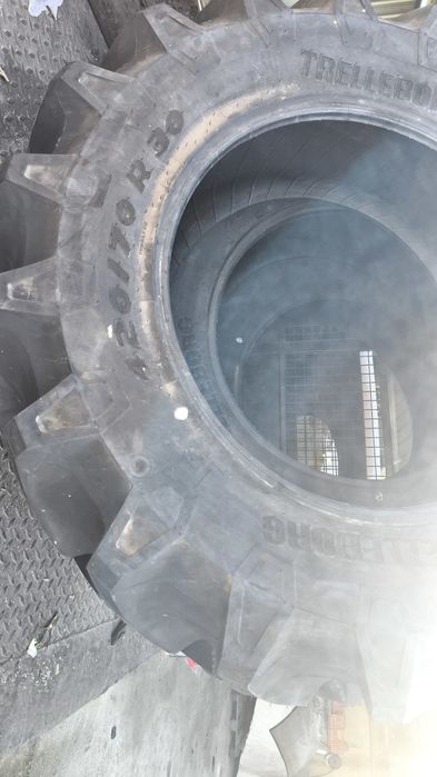Pneus novos 420/70 R30 TRELLEBORG TM700