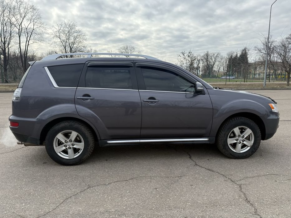 Мицубиси Аутлендер Mitsubishi Outlander XL 2,0 TDI