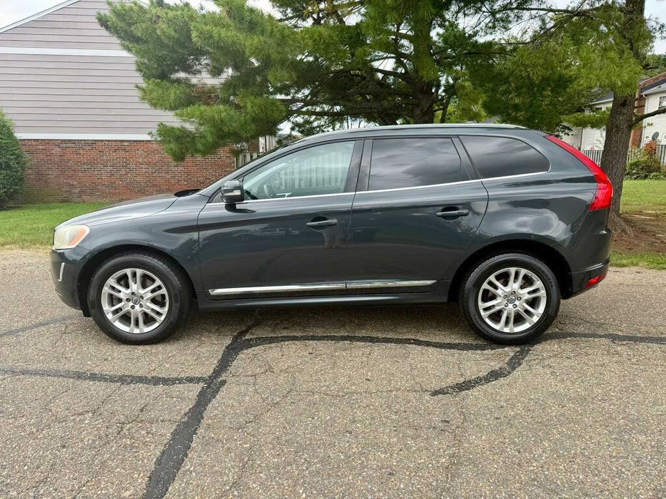 Volvo XC60 T5 Premier      2015