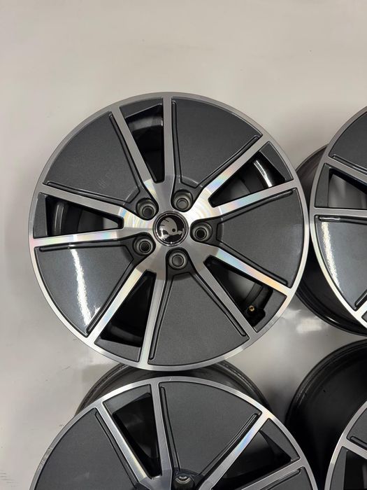 Felgi Aluminiowe oryginał 5x112 7.5J x 17'' ET 38 Ronal SKODA