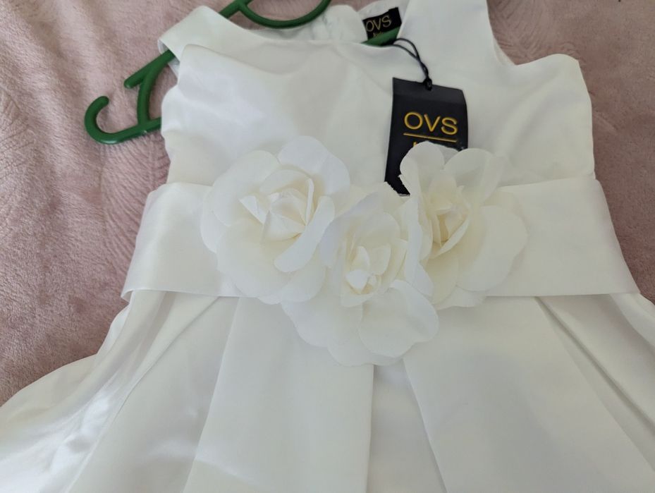 Атласна сукня OVS. На 3-4 роки