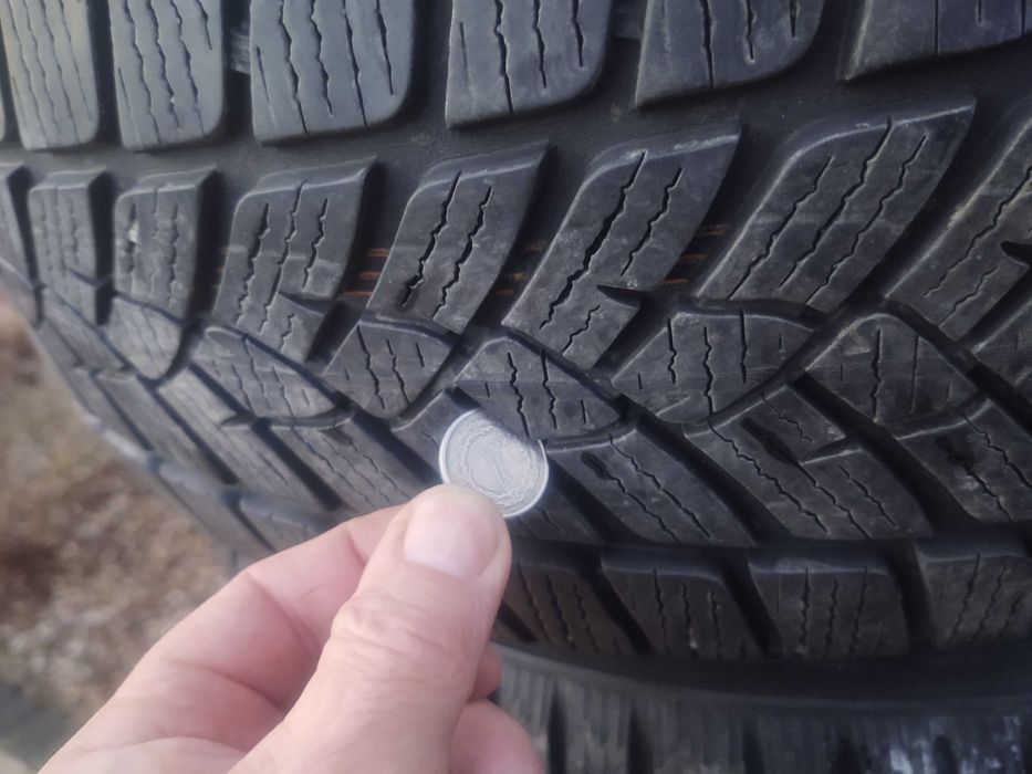 Opony zimowe 215/60/R17