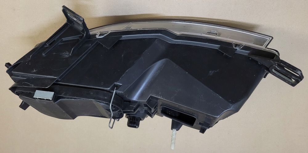 lampa prawy przód reflektor fiat stilo 01-08r. oe europa
