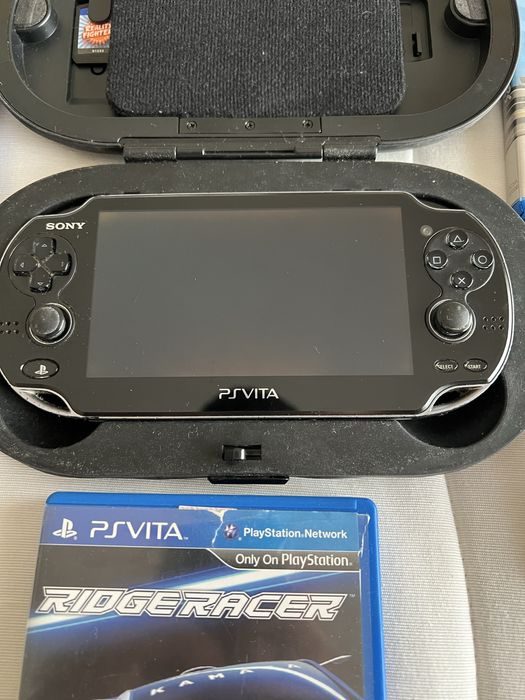 Vendo PS Vita tras um cartão de 8G de memoria