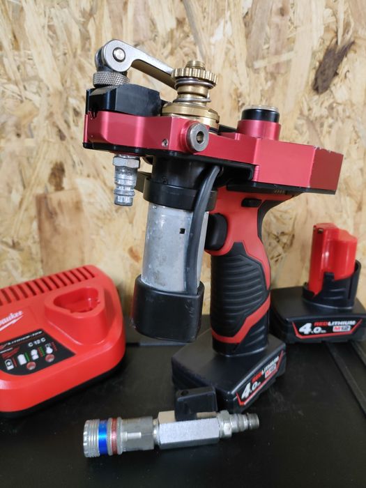 Narzędzie do rozdmuchiwania włókien TRIGGAIR